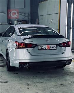 نيسان ألتيما